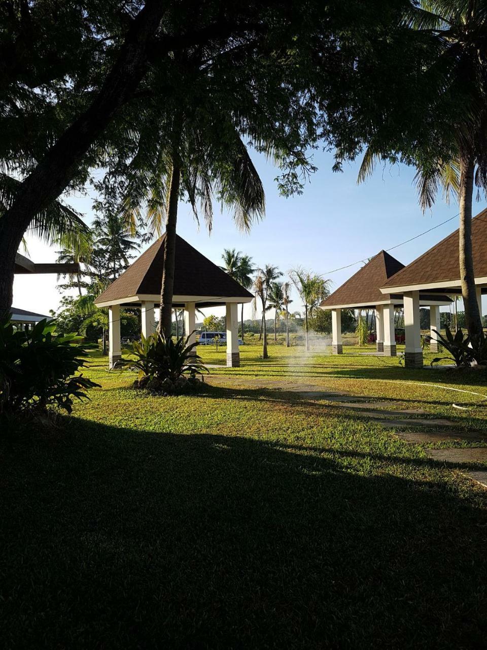 El Pueblo De Hermano By Cocotel Lian Exterior photo